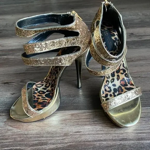 Socialite by: Shoe dazzel sz 8.5‎ gold Y2K platform stilletto glitter heels