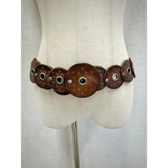 Western boho leather Disc Concho Belt Brown silver grommets‎ SML/MED adjustable