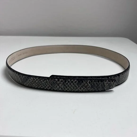 Terry Stack Italian Leather Hook & Loop Belt Womens Size Large NO BUCKLE‎