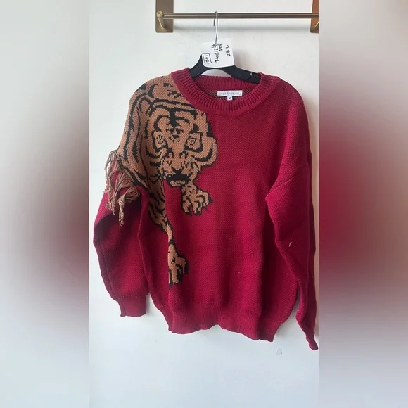 MISS SPARKLING 🆕 red Tiger sweater medium. Pit 25