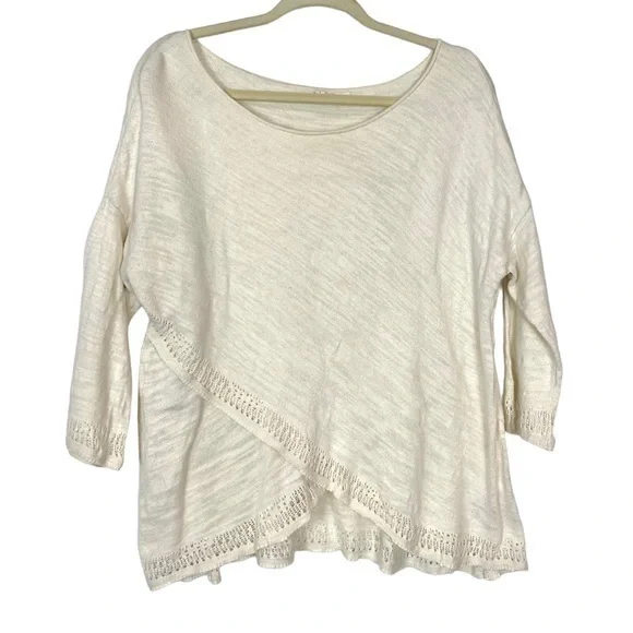 Anthropologie Moth Medium Soft Knit Cream pullover Lightweight sweater Neutral