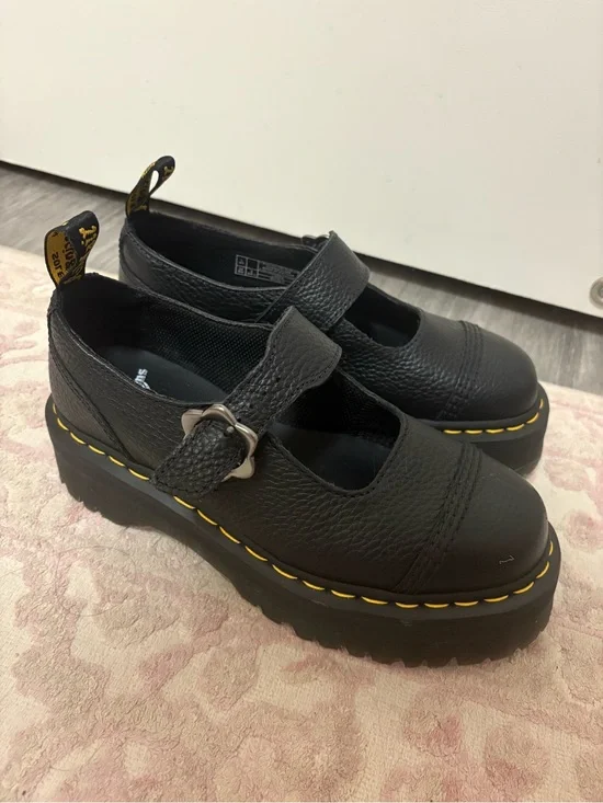 Dr. Martens Addina Flower Mary Janes