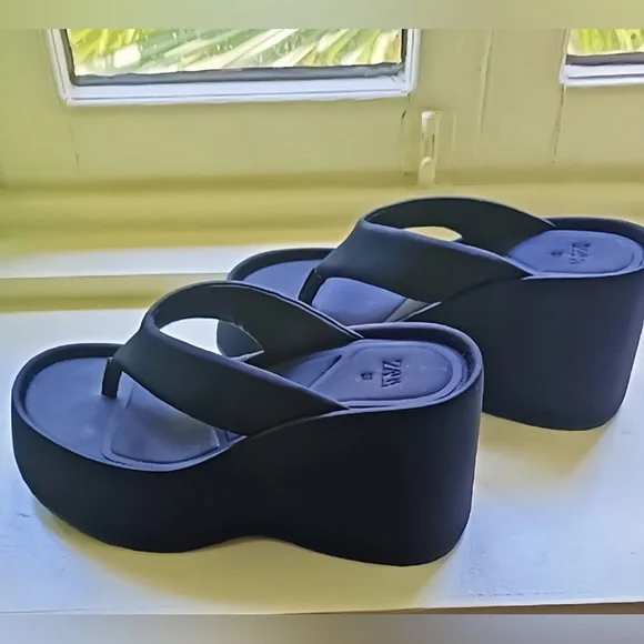 ZARA RARE 4” Extra Tall Platform VALLEY GIRL Bro Sandals (4” back 2” front)