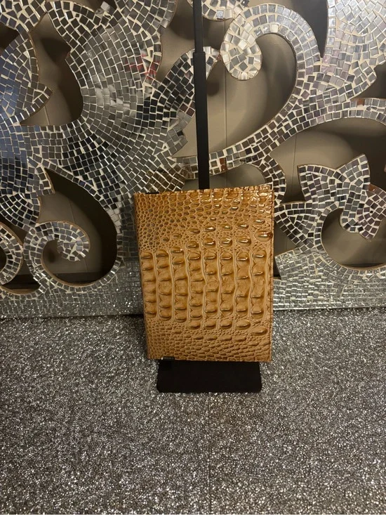 ⭐️Brahmin Toast Croc-Embossed‎ Leather Journal