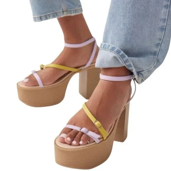 Urban Outfitters Eliza Strappy Platform Block Heel Sandals Size 8