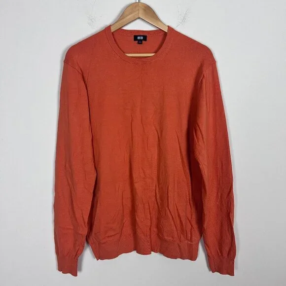 2/$30 Uniqlo Sweater L
