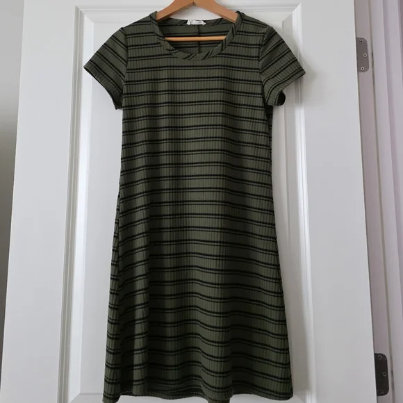 Olivia Rae Ribbed Tshirt Dress Sage green and Black Striped Womens M