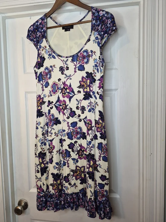 Karen Kane Cream Midi Dress with Purple Floral Print Large