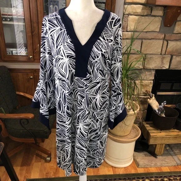 NWT PERCEPTIONS NEW YORK SIZE 12 NAVY BLUE & WHITE TEXTURED LEAF PATTERN