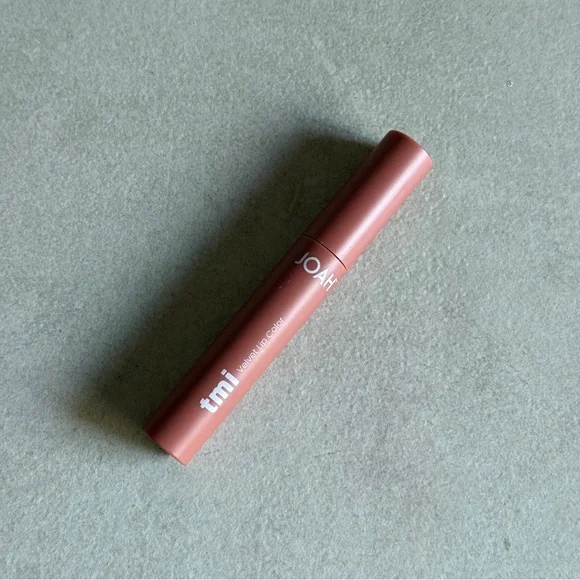 Joah TMI Velvet Lip Color Crayon in JUL 02 Nude Rose Shade