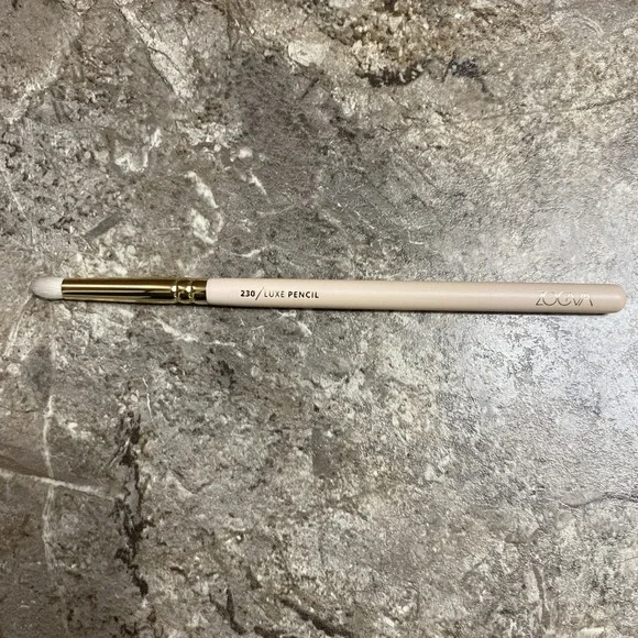 ZOEVA 230 Luxe Pencil Screen Queen‎ Makeup Brush