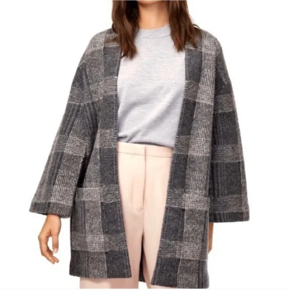 Aritzia Wilfred Brullon Plaid Wool Cardigan Sweater Oversized Cozy Size XXS