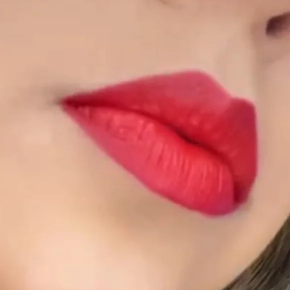 🧚‍♀️GUTSY MAC Cosmetics Locked Kiss Lipstick NWT