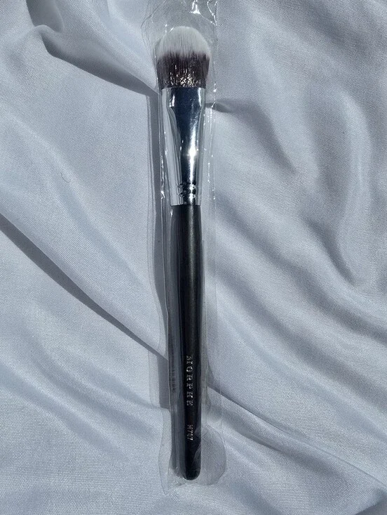 Morphe Black Handle Rounded Synthetic Face Brush with White You Pick Size