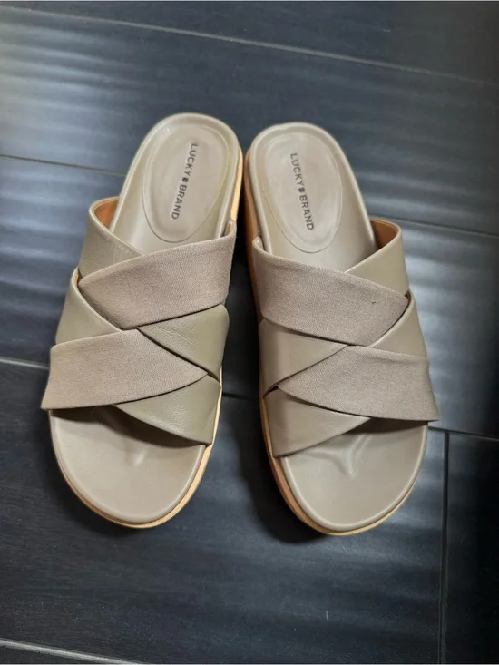 Lucky Brand Women's Taupe Platform Slide Sandals size 8