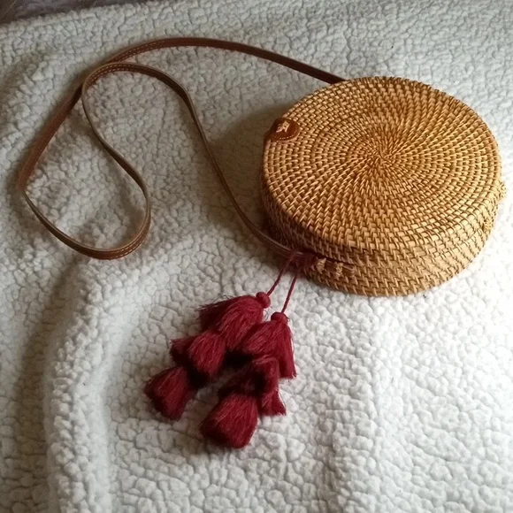 Round woven wicker purse with leather crossbody.  Check out pics!  NWT