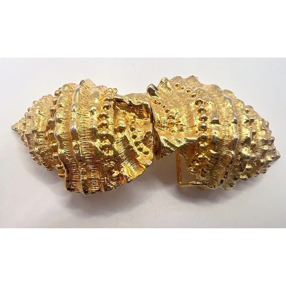 Dotty Smith Gold Tone Sculptural Shell Belt Buckle Textured 4