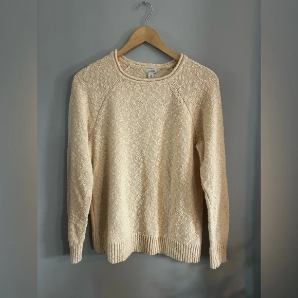 LL Bean Cream Crew Neck Sweater Size Medium