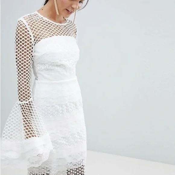 Revolve Bronx and Banco size 2 Elegant White Lace Dress