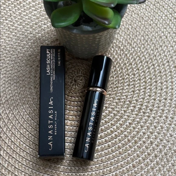 Anastasia🔥 Lash Sculpt Lengthening & Volumizing Mascara