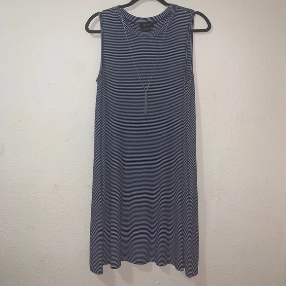 AB Studio Women's Sleeveless Navy/White Striped Stretch Dress Sz L Side Pockets