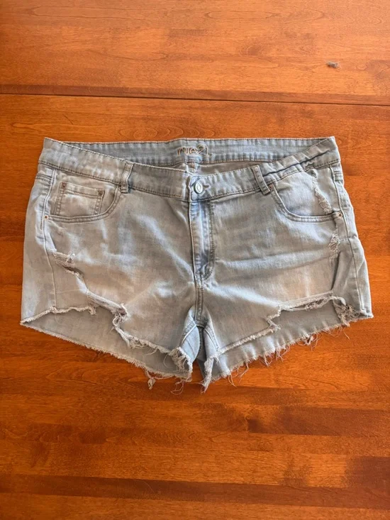Rue21 Light Blue Distressed Denim Short Shorts