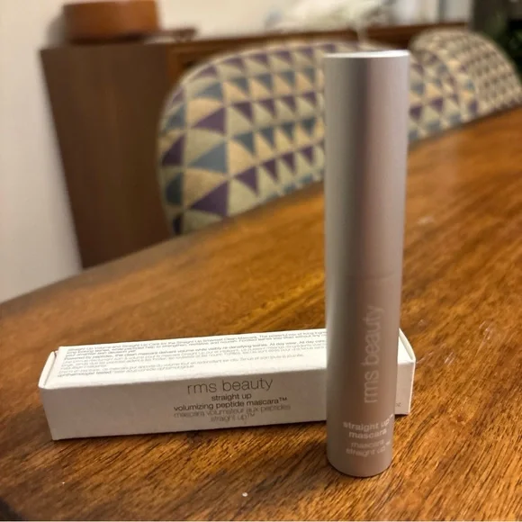 RMS Beauty Straight Up‎ Volumizing Mascara 0.15 oz black