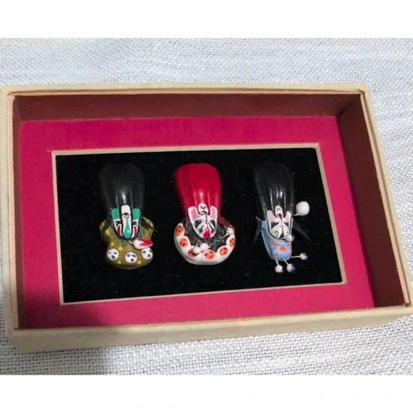 Vintage Asian Opera Mask Mini Figurines – Hand Painted Ceramic, 1.5