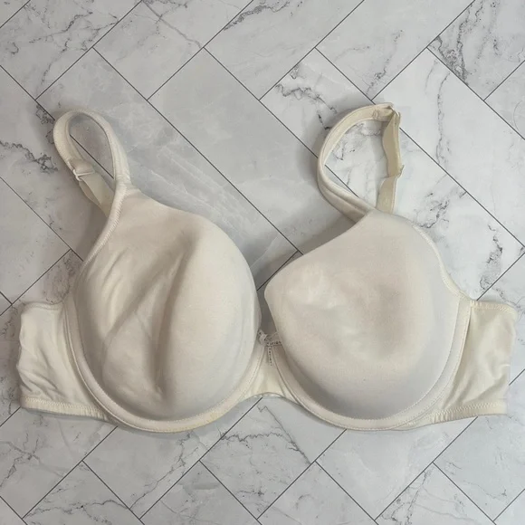NWOT Cacique Lane Bryant Womans T-Shirt Bra White Lightly Lined UNDERWIRE 42C