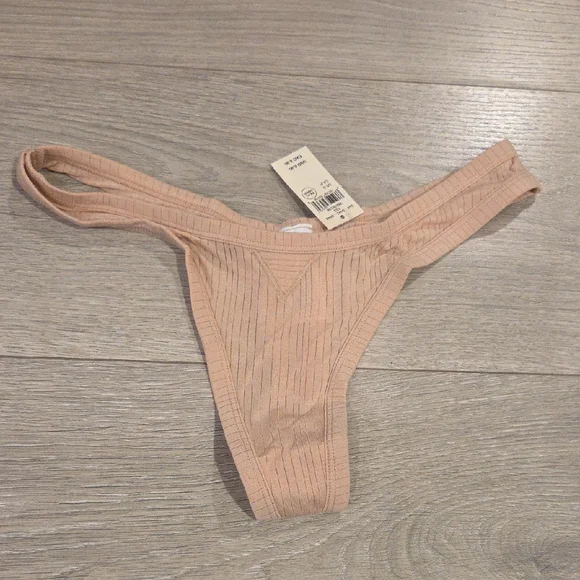 NWT Aerie High Cut Thong Panty