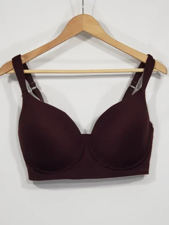 Danskin Intimates  Burgundy Bra  40D  Underwire