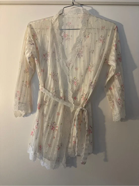 Vintage Floral Bed Jacket Sheer Lace Trim Boudoir Wrap Ivory Small