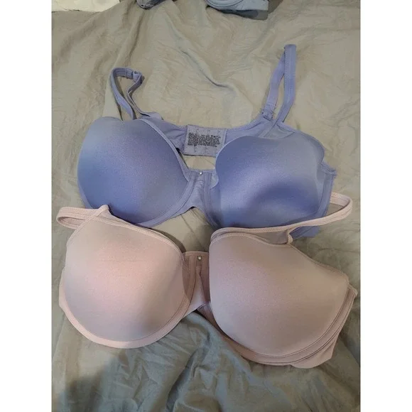 Bali Lot of 2  molded lightly contoured underwire bras Women SZ 42C lilac pink