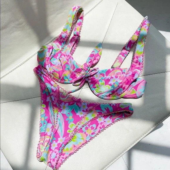 2 PIECE FOR LOVE & LEMONS Lizzy Floral Underwire Swim Top & Bottom set