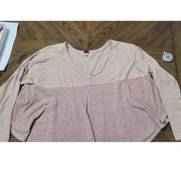 We The Free Free People Womens Small Peach Colorblock V-Neck Long Sleeve Top