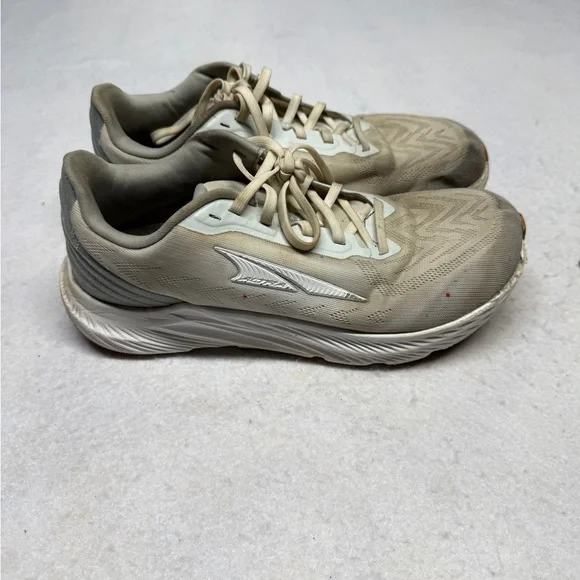 Altra Rivera 4 White/Pale‎ Mint Women's Size 8 Running Shoes