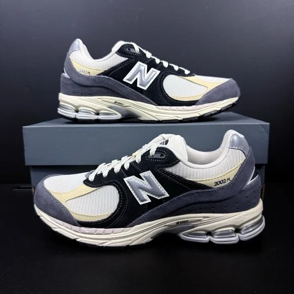 New Balance 2002R Mens 8.5 Magnet Timberwolf Gray Beige Sneakers 2023 M2002RSH