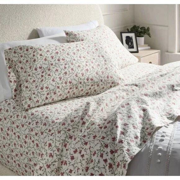King Ultra Soft Flannel Sheet Set Ivory Floral - Threshold NEW
