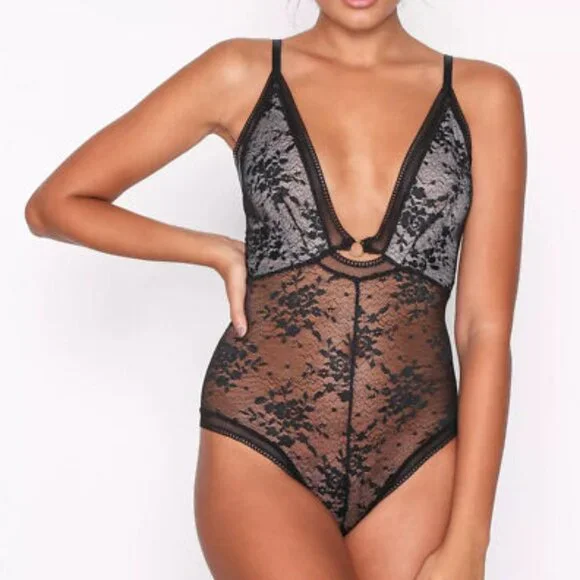 Free People No Trace Lace Bodysuit Black‎ size M