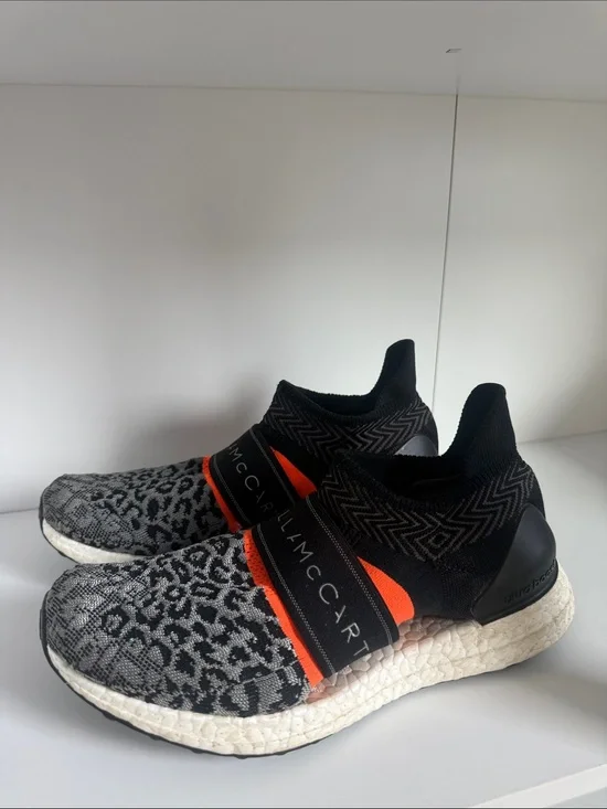 Stella McCartney ✘ Adidas Ultraboost 3D Knit Leopard-Print Sneakers