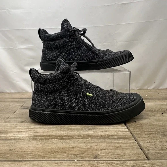 Cariuma Gray Knit Bamboo Walking Shoes Womens Size 9.5 High Top Sneakers