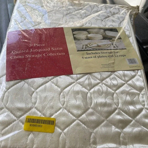 New 5 pc Quilted Jaquard Satin China Storage Bags