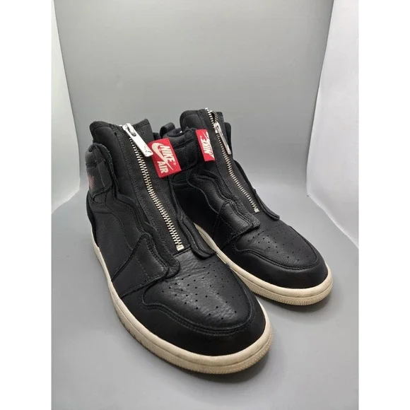 NIKE Air Jordan 1 Womens Retro Hi-Top Zip Leather Shoes‎ 7 Black Red AT0575-006