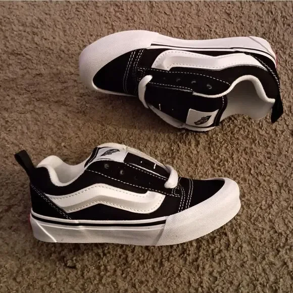Vans Nu Skool Kids Black White BRAND NEW WITH BOX, NO LID