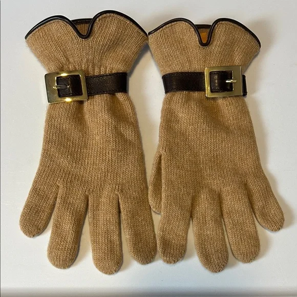 camel-colored knit wool gloves a feminine design decorative one size