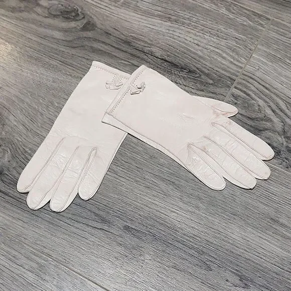 GUC Vintage White Old English Soft Riding Gloves