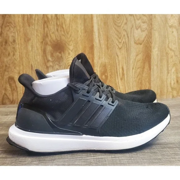 Adidas UBounce DNA Sneakers‎ Women's Size 8 Black
