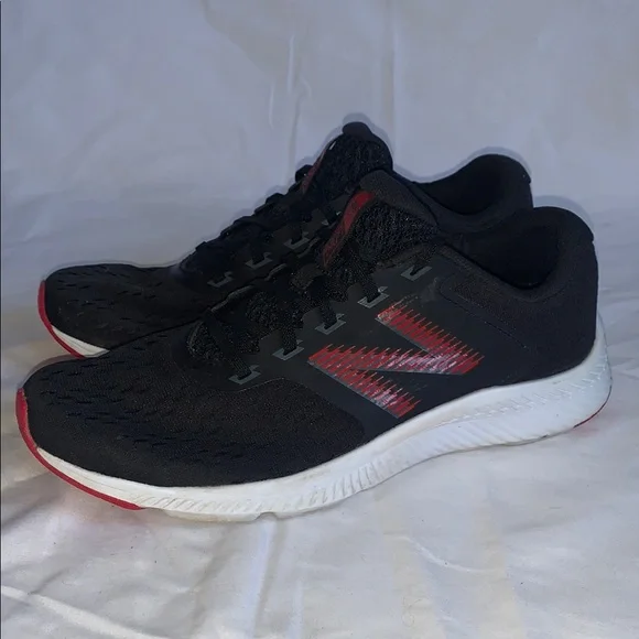 New Balance Abzorb Black Sneakers Men’s Size 7.5