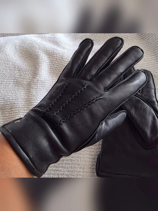 Etienne Aigner Black Leather Men's Gloves with Subtle Logo