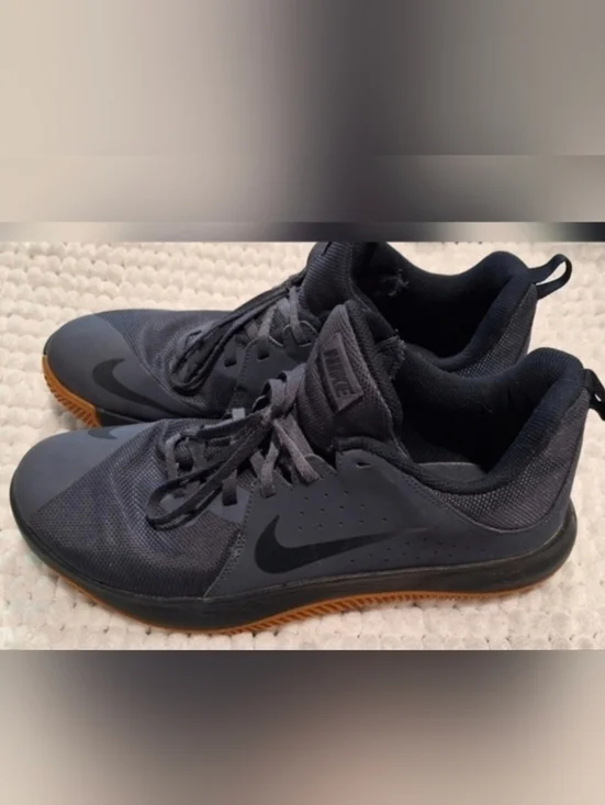 Nike Men's Blue Basketball Shoes